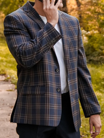 Пиджак мужской укороченный полуприлегающего силуэта